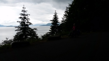 I'm dark in the corner, see? The ride along Chuckanut Drive from Bellingham to Anacortes was incredible, bluffs on the left and ocean on the right.